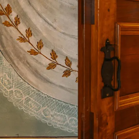 - Palazzo Paltroni *