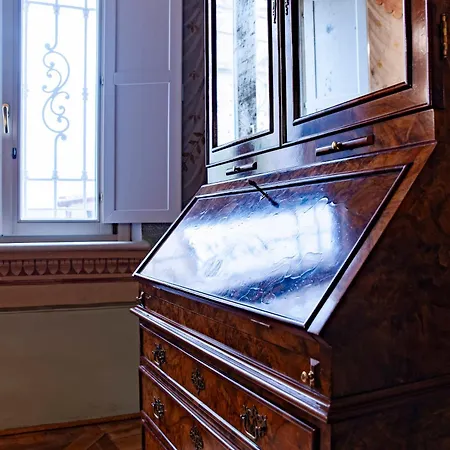 - Palazzo Paltroni Apartment *