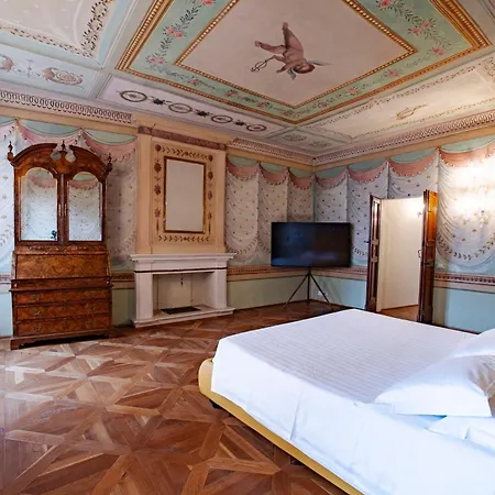 - Palazzo Paltroni